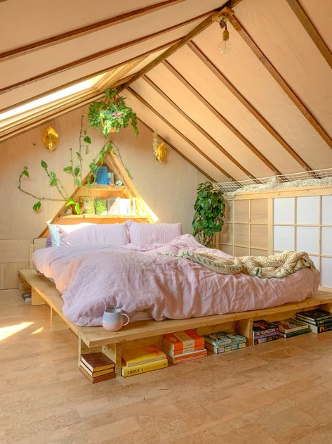 Messy Bed, Bookshelf Bed, Attic Bedroom Designs, Bookcase Bed, Attic Space, Attic Bedrooms, Attic Bedroom, Attic Rooms, Dreamy Bedrooms