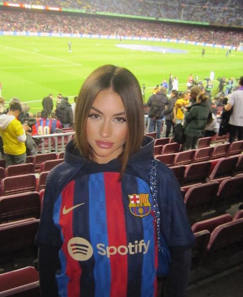 Soccer Game Outfits, Gavi Pedri, Barcelona T Shirt, Footballers Wives, Barcelona Jerseys, Dubai Outfits, Football Wags, Beautiful Beach Pictures, Everyday Fashion Outfits