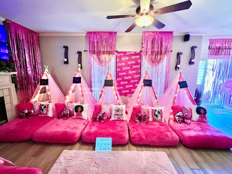 Jalani sleepover Barbie Sleepover Party, Barbie Slumber Party, Barbie Party Ideas, Makeup Birthday Party, Makeover Party, Slumber Party Favors, Slumber Party Invitations, Slumber Party Birthday, Sleepover Invitations