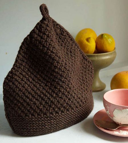 Knitting 24/7 | Acorn Tea Cozy Animal Cuddles, Knit Tea Cozy Pattern, Outlander Knitting Patterns, Knit Tea Cozy, Tea Cozy Pattern, Knitted Tea Cosies, Outlander Knitting, Teapot Cozy, Cozy Pattern