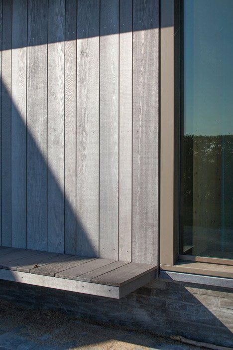 Country house Goedereede by Korteknie Stuhlmacher Architecten Fasad Design, Wood Facade, External Cladding, Vertical Siding, House Cladding, Wood Cladding, Casa Exterior, Timber Cladding, Exterior Cladding