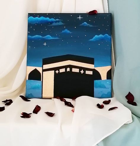 Night themed acrylic painting of Kaabah Islamic Artwork Canvas Art, Islamic Easy Painting, Kaabah Painting Easy, Kaaba Painting Canvas Easy, Islamic Art And Craft, Drawing Ideas Islamic, Islamic Architecture Interior, Easy Islamic Paintings, Lukisan Simple Pemula Cat Air