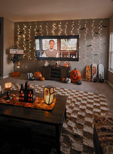 Halloween Room Decor, Fall Living Room Decor, Fall Living Room, Fall Decor Ideas, Living Room Remodel, Fall Halloween Decor, Halloween Deco, Room Remodeling, Remodel Bedroom