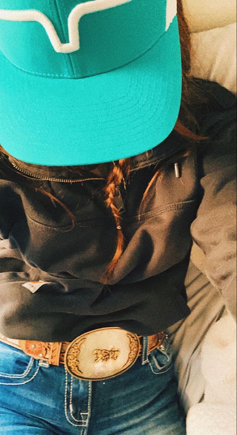 Teal Kimes Ranch Hat Outfit, Kimes Ranch Outfit, Kimes Ranch Hat Outfit, Kimes Ranch Jeans Outfit, Kimes Ranch Hats, Country Girl Hats, Country Brands, Hat Summer Outfit, Ranch Outfits