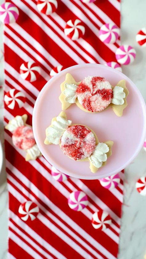 115K views · 2.2K reactions | The easiest cookie right here!!! It makes Christmas cookies easy to dip in sanding sugar 😍 Little peppermint candies for the cutest little cookie! 🍭🍬🎄🤶🏻 I’m working on more cookies and I’ve got a free cookie class this weekend that benefits foster kids, sharing in my stories and how to sign up 🥰 Also- those cute peppermints you see are actually kitchen knob covers from @knobezllc 😍 HOW CUTE ARE THEY! | The Hutch Oven | Music Beyond · Candy Cane Lane Buttercream Dip, Peppermint Christmas Cookies, Emily Hutchinson, Sanding Sugar, Foster Kids, Peppermint Candies, Cookie Cookbook, Candy Cane Lane, Candy Cookie