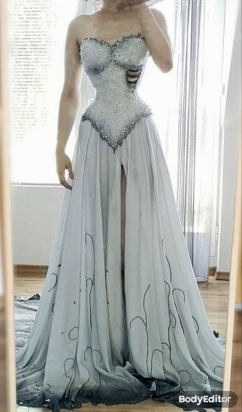 Corpse Bride Dress, Corpse Bride Halloween, Bride Halloween Costume, Corpse Bride Wedding, Halloween Bride Costumes, Bride Halloween, Corpse Bride Costume, Emily Corpse Bride, Tim Burton Corpse Bride