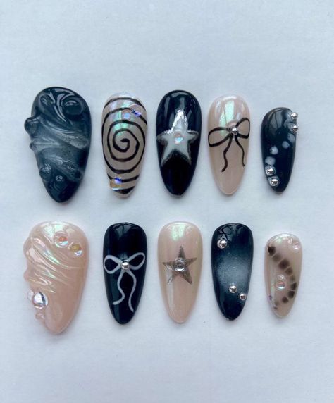 Nail Art Chrome, Ombre Chrome Nails, Grunge Nails, Nail Art Inspo, Pretty Gel Nails, Soft Nails, Star Nails, Funky Nails, Dream Nails