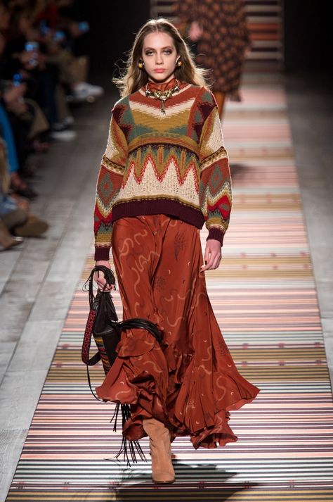 Etro Fall 2018 Ropa Shabby Chic, Moda Hippie, Mode Hippie, Bohemian Mode, Stil Boho, Winter Boho, Mode Boho, Bottom Jeans, Moda Boho