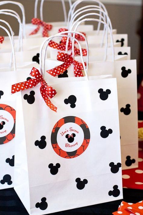 Mickey Mouse Bday, Minnie Mouse Theme Party, Fiesta Mickey Mouse, Mickey Theme, Mickey Mouse 1st Birthday, Mickey Birthday Party, Minnie Birthday Party, Minnie Mouse Theme, Disney Baby Shower