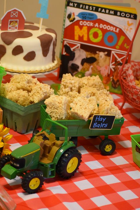 Farm party, farm animals, farm party food, cow cake, tractor hay bales Cow Smash Cake Boys, Tractor Smash Cake, Birthday Snack Table, Cake Tractor, Farm Party Foods, Mcdonalds Birthday Party, Cow Cake, Farm Themed Party, Barnyard Birthday Party