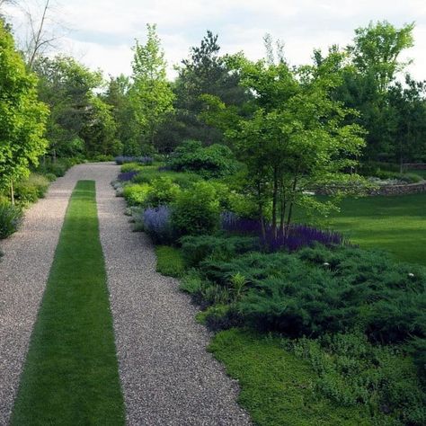 Driveway Landscape Ideas, Gravel Driveway Ideas, Driveway Landscape, Lifestyle Block, Grass Driveway, Circle Driveway, Driveway Entrance Landscaping, Naturalistic Garden, Driveway Ideas