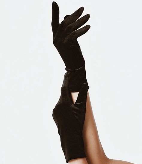 Black Gloves Outfit, Gloves Outfit Classy, Gloves Aesthetic, Velvet Gloves, Gloves Fashion, Black Gloves, Protective Gloves, Inspired Dress, Womens Gloves