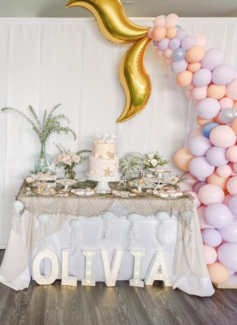 Mermaid Party Theme Ideas, Modern Under The Sea Party, Modern Mermaid Party, Lets Shellabrate Birthday, Under The Sea Birthday Party Girl, Boho Mermaid Birthday Party, First Birthday Under The Sea, Mermaid Tail Balloon, Sea Themed Birthday Party