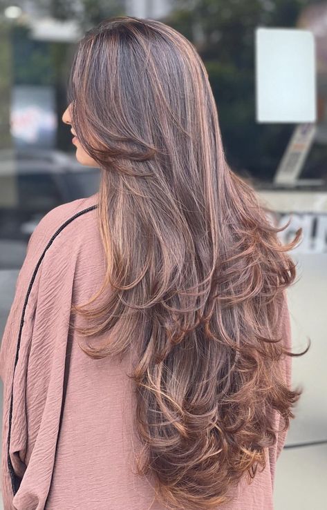 Haircut Idea Long Hair, Long Haircut Ideas With Layers, Layer Haircut Ideas, The Butterfly Haircut, Layer Haircut, Long Hair Highlights, Butterfly Haircut, Haircuts For Long Hair With Layers, Brown Hair Looks