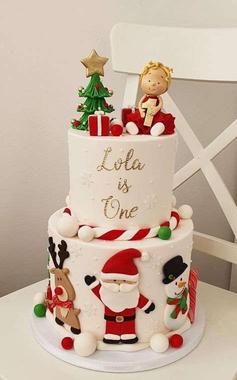 Santa Smash Cake, 1st Birthday Cake Christmas Theme, Christmas Birthday Party 1st Cake, Christmas Birthday Cake Girl, Christmas 1st Birthday Cake, First Birthday Cake Christmas, Christmas First Birthday Cake, Christmas Cake Ideas Decoration Simple, Christmas Bday Cake