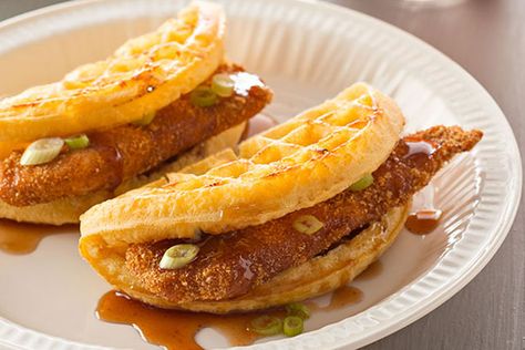 Chicken Recipes - My Food and Family Waffle Tacos, Waffle Taco, Waffle Sandwiches, Chicken N Waffles, Bbq Chicken Breast, Frozen Waffles, Kraft Recipes, Kraft Heinz, Chicken And Waffles