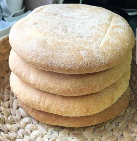 Egyptian Bread Recipe, Stuffing Bread, Egyptian Bread, Egyptian Food, Delicious Bread, Chopped Onions, So Delicious, Dry Yeast, Bread Recipe