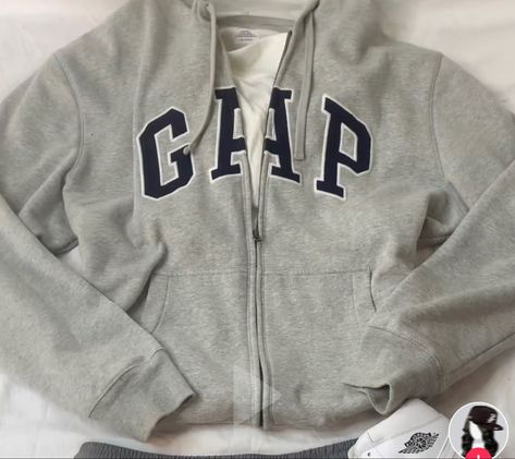 Grey Gap Zip Up Outfit, Zip Up Outfit, Gap Hoodie, Varsity Jacket, Gap, Zip Ups, Outfit Ideas, Sweatshirts, Grey