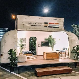 Tinker Tin Co. (@tinkertincompany) • Instagram photos and videos Experiential Marketing Campaigns, Vip Lounge, Studio Rental, Mobile Boutique, Experiential Marketing, Airstream Trailers, Lounge Design, Trade Show Display, Vintage Trailer