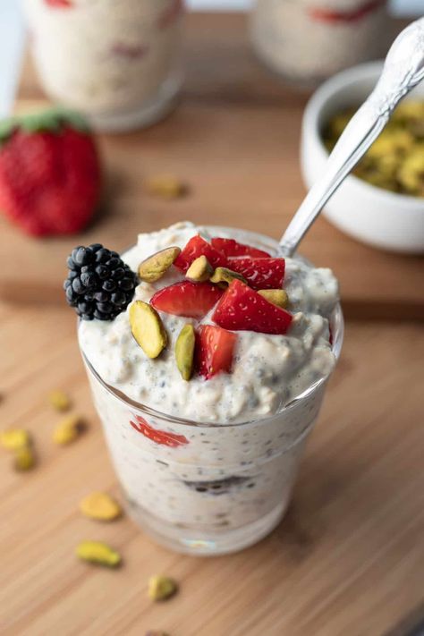 These vegan Protein Overnight Oats are a delicious and easy way to incorporate some extra protein into your diet! Make up a batch in just 5 minutes, refrigerate overnight, and wake up to a nutritious and satisfying ready-to-eat breakfast! Easy to make with your choice of protein powder or silken tofu. Tofu Breakfast, Almond Milk Yogurt, Protein Overnight Oats, Breakfast Easy, Pumpkin Seed Butter, Extra Protein, Silken Tofu, Vegan Protein Powder, Fruit Breakfast