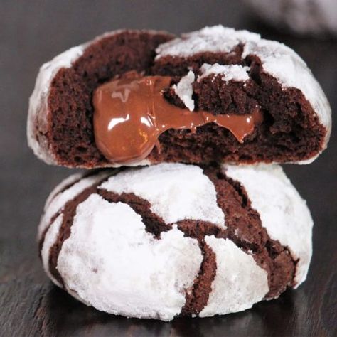 Nutella Buns, Nutella Cookies Recipe, Chocolate Crinkle Cookies Recipe, Soft Chocolate Cookie, Hokkaido Milk Bread, Traditional Christmas Food, Cookies Stuffed, Crinkle Cookies Recipe, Chocolate Crinkle