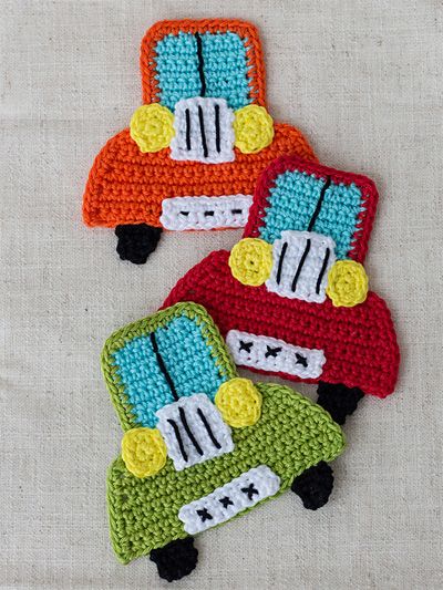 20 Free Crochet Patterns Using Cotton Yarn! – The Stitchin Mommy Crochet Car Accessories, Crochet Applique Patterns Free, Crochet Embellishments, Crochet Phone Cases, Confection Au Crochet, Crochet Car, Crochet Vintage, Haken Baby, Crochet For Boys