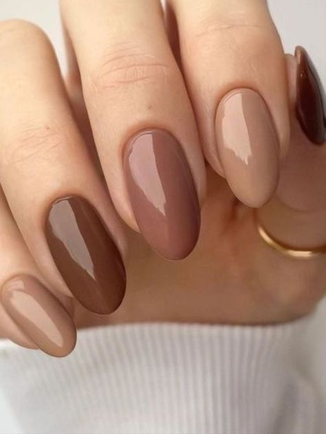 Marron Nails, Cappuccino Nails, Beige Manicure, Ongles Beiges, Simple Fall Nails, Fall Gel Nails, Cute Nails For Fall, Subtle Nails, Simple Gel Nails