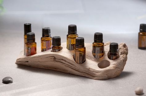 Oil Display, Essential Oils Organization, Wood Log Crafts, Salon Interior Design Ideas, Essential Oil Holder, Diy Display, Spa Interior, Essential Oil Storage, Oil Storage