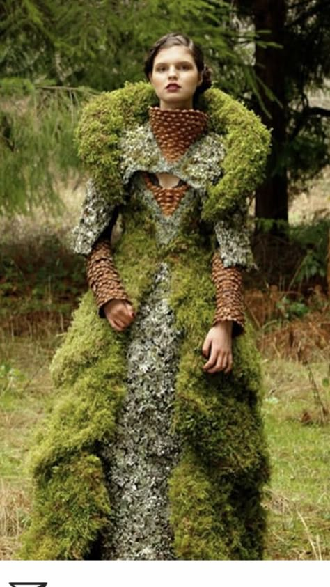 Natural Form Fashion, Moss Cloak, Pastoral Grunge, Moss Clothes, Moss Outfit, Plant Dress, How To Choose Sunglasses, Nature Costume, Spirit Costume