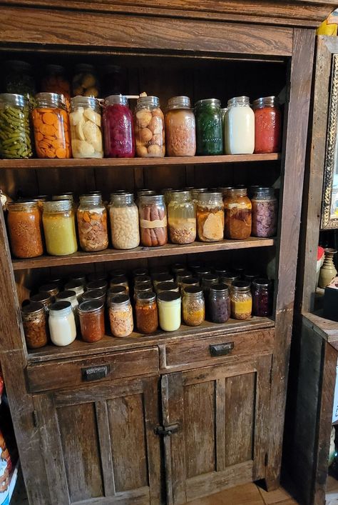 My 'spoils' this year. I had... - Canning Simple Recipes Food Jar Shelves, Homestead Apartment, Home Stead, Homestead Decor, Homestead Kitchen, Farm Lifestyle, Storage Place, Home Canning, Diy Interior