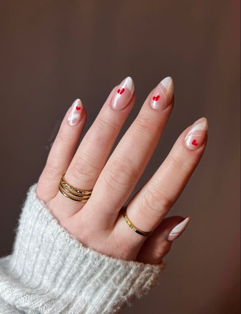 Valentines Chrome Nails, Nails White Swirl, Chrome Valentine Nails, Nude Nail Art Designs, Art To Try, White Chrome Nails, Nail Art Salon, Light Nails, Heart Nails