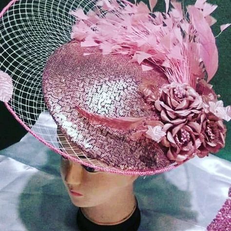 Fashion fascinators for sale call234 704 691 6232 How To Make Fascinators, Hats Design, Ladies Dress Hats, Fancy Sandals, Victoria Fashion, Church Fashion, Hat Styles, Fancy Hats, Ladies Dress