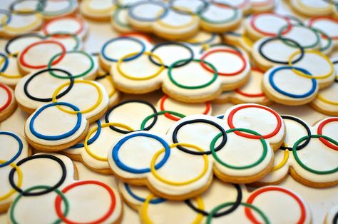 Olympic Ring Cookies by Kelley Hart Custom Cookies Olympic Sugar Cookies, Olympic Cookies Decorated, Olympic Cookies, Corporate Cookies, Olympic Ring, Ring Cookies, Olympic Theme Party, Themed Snacks, Olympic Theme