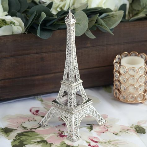 Eiffel Tower Centerpiece, Eiffel Tower Cake, Eiffel Tower Decorations, Tower Cake, Paris Holiday, Paris Theme Party, Paris Theme, Silver Lights, Paris Eiffel Tower