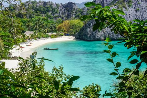 Horse Shoe Island - Mergui Archipelago Mergui Archipelago, Beach Humor, Beach Activities, Horse Shoe, Archipelago, Dream Destinations, Summer Activities, Myanmar, Beautiful Beaches