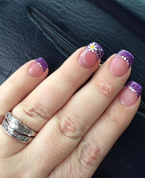 Spring purple acrylic nails Purple Dipped Nails, Nail Designs With Purple, Nails With Sunflowers, Tacky Nails, Neon Purple Nails, Nails Acrylic Spring, Sunflower Nail Art, Nails Dip Powder, Short Nail Manicure