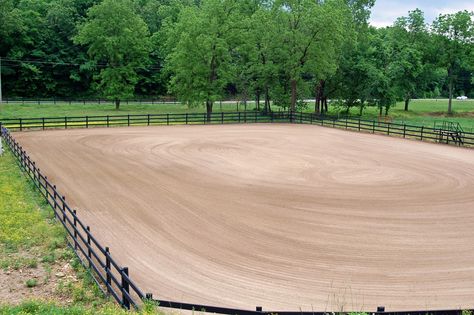 Outside Horse Arena, Small Horse Arena Outdoor, Outdoor Riding Arena Ideas, Small Horse Arena, Outdoor Arena Horses, Horse Arena Ideas, Outdoor Horse Arena, Outdoor Riding Arena, Horse Riding Arena