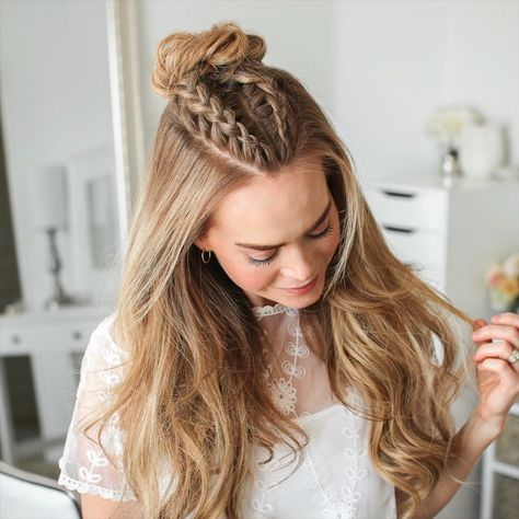 Melissa Cook ( Missy ) no Instagram: “🎥 Learn how to recreate these Dutch V Braids + 4 different ways to style them! 💕 YouTube tutorial link in my profile!” Hair Braid Videos, Fishtail Braid, Peinados Fáciles Para Cabello Corto, Penteado Cabelo Curto, Brown Blonde Hair, Easy Hairstyles For Long Hair, Braids For Long Hair, Fish Tail Braid, Half Up