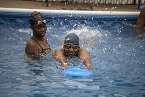 Swimming Aesthetic Black Women, Black Woman Swimming, Swimmers Aesthetic, Black Swimmers, Goal 2024, Learn Swimming, Swimming Aesthetic, Learning To Swim, Swimming Photography