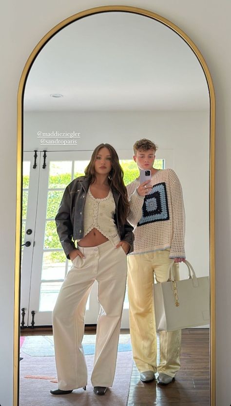 Maddie Ziegler Outfits, Maddie Ziegler And Her Boyfriend, Maddie Ziegler Style, Maddie Ziegler Friends, Kenzie Ziegler And Friends, Kenzie Ziegler With Friends, Maddie Ziegler Magazine, Maddie Ziegler, April 26