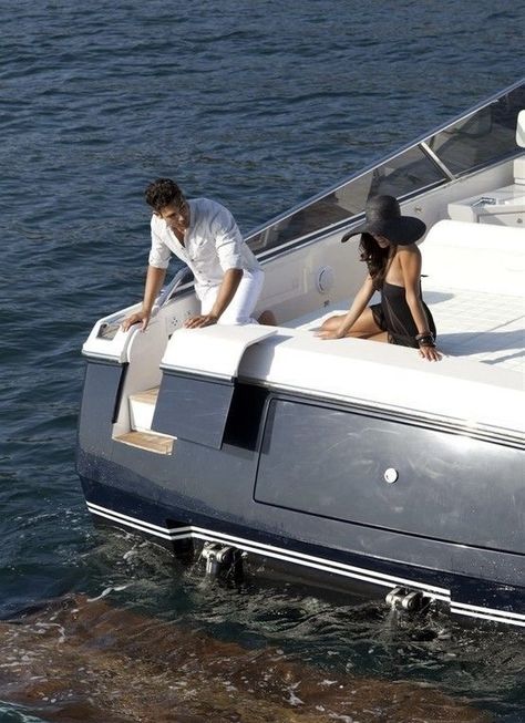 Yatch Boat, Rich Couple, Drømme Liv, Yacht Life, Luxury Lifestyle Dreams, On A Boat, Future Lifestyle, Rich Life, Dream Lifestyle