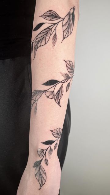 Black And Grey Vine Tattoo, Leaves Forearm Tattoo, Forearm Vine Tattoo, Vine Forearm Tattoo, Vine Wrap Tattoo, Flower Vine Tattoos, Ivy Tattoo, Around Arm Tattoo, Tiny Tats