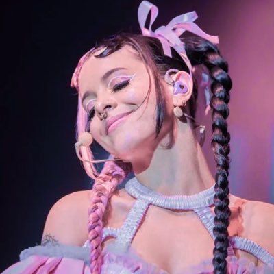 bailey ❦ AFTER SCHOOL on Twitter: "comeback to twitter bestie https://t.co/JKIJ30AWvB… " Melanie Martinez Makeup, K-12 Melanie Martinez, Melanie Martinez Concert, Permanent Makeup, Melanie Martinez, After School, Adele, Kylie Jenner, Favorite Celebrities