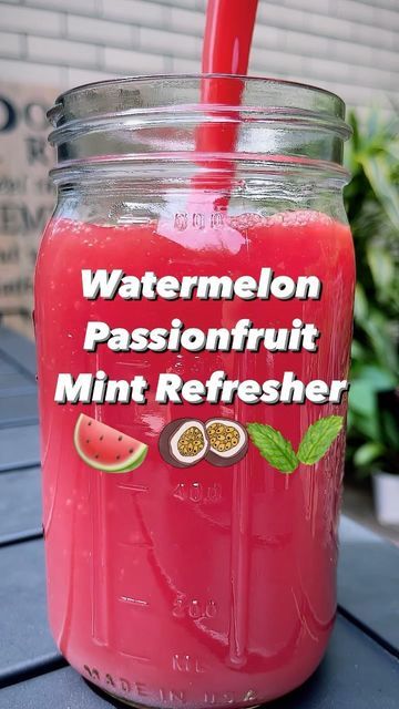 Erika ✨ Wellness Influencer on Instagram: "Watermelon, Raspberry, Passionfruit and Mint Refresher🔥🔥🔥 I used my J2 juicer for this delicious recipe! Interested in my juicer? Use code ERIKA10 for 10% off of your purchase! Who would try this recipe!? 👀😋🔥 #passionfruit #watermelonjuice #watermelonjuice🍉 #pineapplejuice #namawell #namawelljuicer #juicingrecipes #juicingforlife #juicingforhealth #summerdrink #summerdrinks🍹" Mint Refresher, Wellness Influencer, Easy Protein Shakes, Watermelon Juice Recipe, Healthy Juicer Recipes, Healthy Juice Drinks, Juice Smoothies Recipes, Healthy Probiotics, Fresh Smoothies