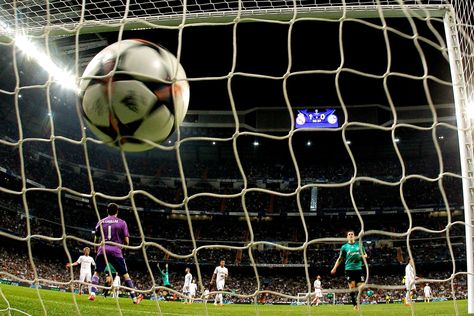 A goal is scored in netball when the ball is passed to a player in the goal third who shoots the ball through their opponent’s goal ring. Only the Goal Shooter or Goal Attack can score goals in netball and they must be within the semi-circle when they shoot. #홀덤게임 Real Madrid Bayern Munich, Manchester City Real Madrid, Ruud Van Nistelrooy, Port Vale, Alessandro Del Piero, Derby County, Football Icon, Zlatan Ibrahimović, Netball