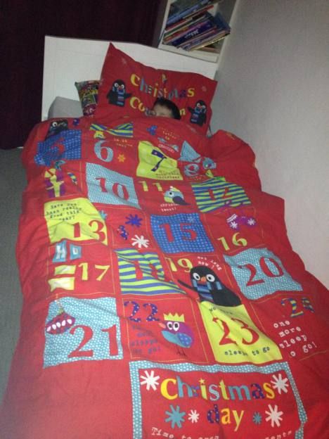 Elf Changing the Bedding to Christmas Bedding North Pole Breakfast, Easy Elf On The Shelf, Christmas Duvet, Goodbye Letter, Easy Elf, Elf Door, Elf Antics, Christmas Bedding, Love Christmas