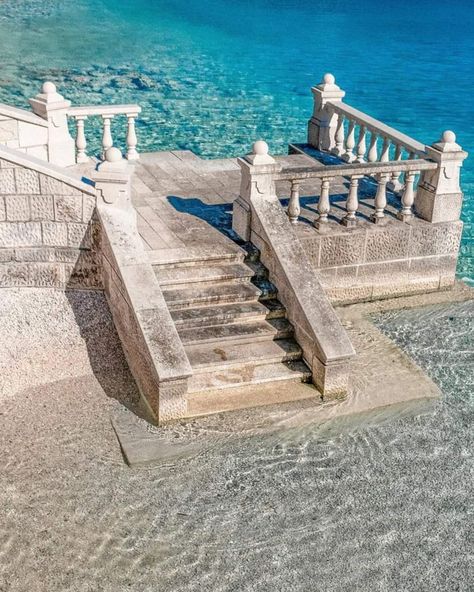 This elegant staircase that leads directly into the sea. Artatore, Croatia Castle Tower, Gloucester, Jeddah, Atlantis, Croatia, Places To Go, Beautiful Places, The Beach, Places To Visit