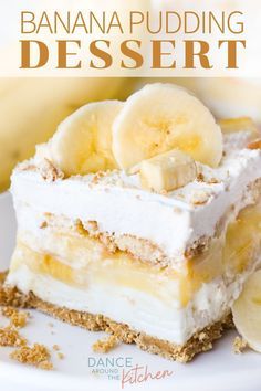 This cool and creamy Banana Pudding Dessert is simple to put together and ‘oh so delicious! Make in a square pan or easily double for a 9×13 dessert and get ready to be the talk of the party! #BananaPudding #Bananas #NoBake Banana Pudding Dessert, Creamy Banana Pudding, Banana Pudding Desserts, Dessert Oreo, Banana Dessert Recipes, Banana Pudding Cheesecake, Pudding Dessert, Dessert Aux Fruits, Square Pan