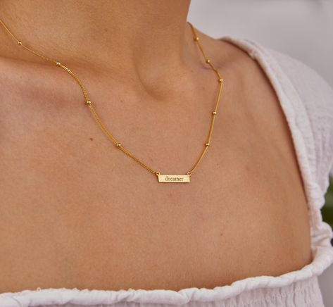 Gold Bar Pendant, Meaningful Christmas Gifts, Meaningful Gifts For Her, Bar Necklace Personalized, Gold Name Necklace, Nameplate Necklace, Romantic Gestures, Jewelry Personalized, Name Jewelry