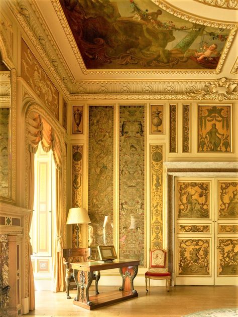 (Observe Napoleon's desk and chair in corner.) Eilean Donan Castle Interior, Highclere Castle Interior, Downton Abbey Castle, Golden Castle Interior, Hohenzollern Castle Interior, Victorian Architecture Interior, Dunrobin Castle Interior, Hluboka Castle Interior, Classical Building